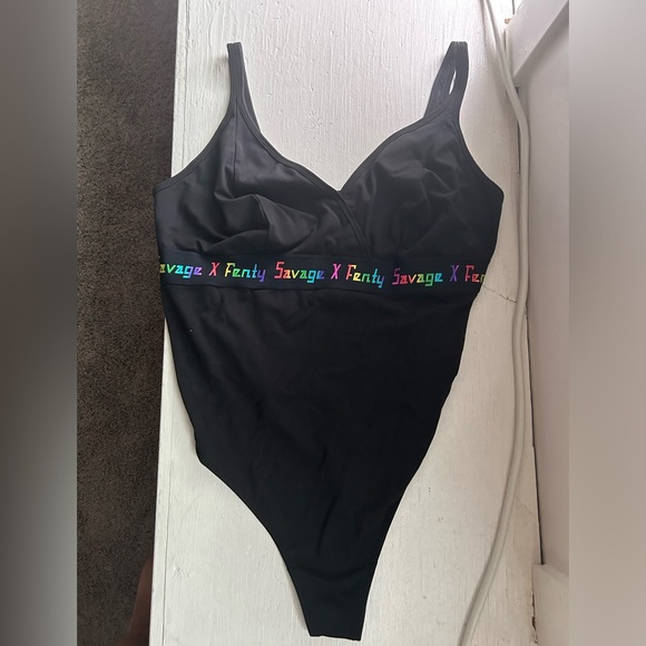 Savage x Fenty black bodysuit. Snap bottom closure. Rainbow logo size 3xl - Picture 1 of 5